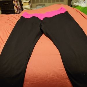 Torrid 3 workout pants with fearless logo